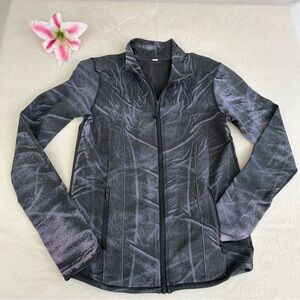 Lululemon Ebb to Street Gray Ice-Dye/Acid Wash Print Zip Up Jacket